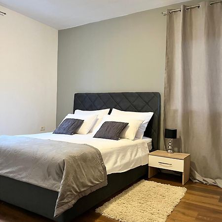Apartment Domus Lauri 우마그 외부 사진