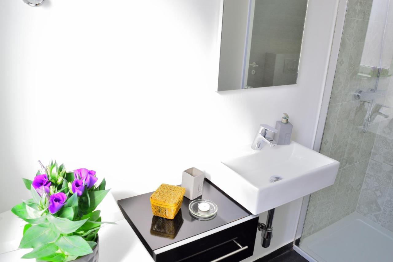Apartment Domus Lauri 우마그 외부 사진